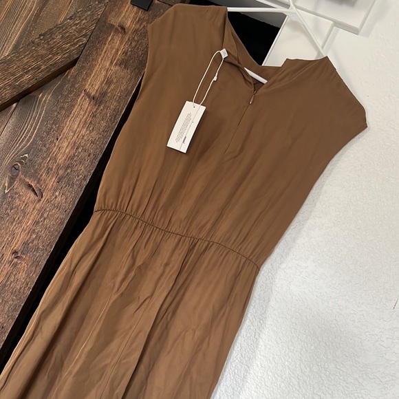 NWT Vince silk midi maxi modest dress, size 4 - Picture 4 of 10